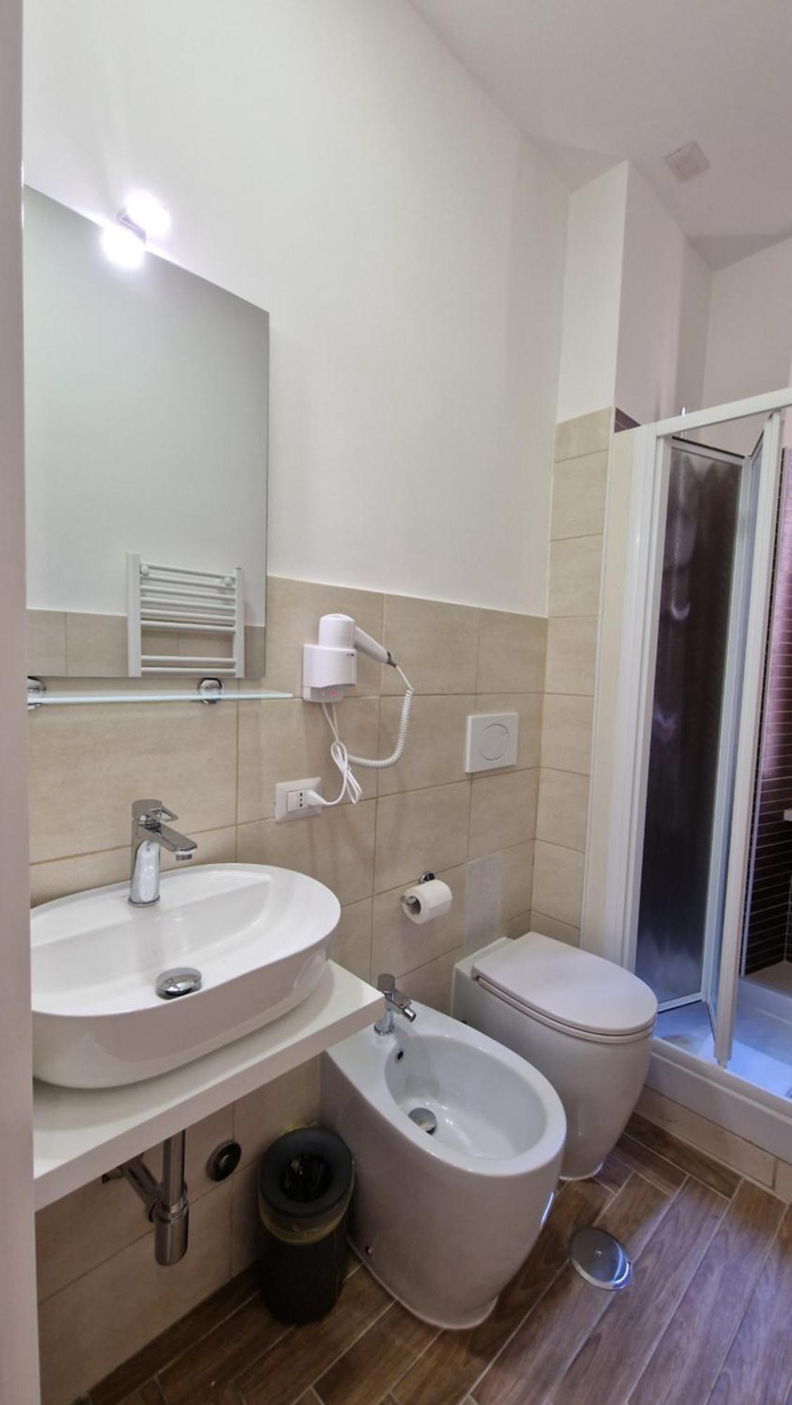 רומא Susy'S Guest House - Room Spagna מראה חיצוני תמונה
